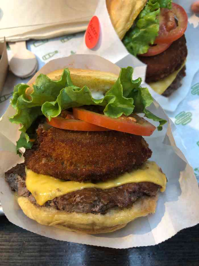 shake shack(上海新天地店)-"位于新天地的美式汉堡餐厅92～点了