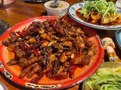 中份辣子鸡-柴窝堡22号辣子鸡·传承新疆菜