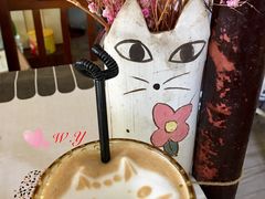 焦糖玛奇朵-海边的猫和咖啡馆