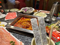 -二荆条·蜀鲜汇城市森林火锅