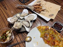 -蚝堡海鲜·威海菜·海肠捞饭·烧烤·亚洲吃蚝公司(幸福门店)