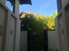 -三亚亚龙湾五号度假别墅酒店