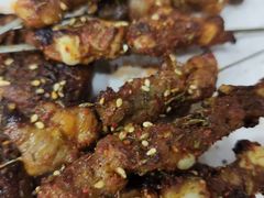 -泉哥小平房串店