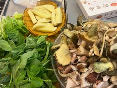 -野菌园·野生菌火锅首创第一家(关兴路总店)