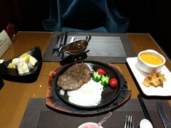 -戈尔登酒店·满堂彩咖啡厅