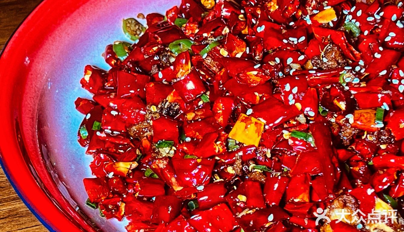 没有辣子鸡和小龙虾，不是好酒吧