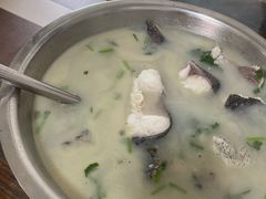 -雪湖煜辰鱼头老店(雪野湖店)