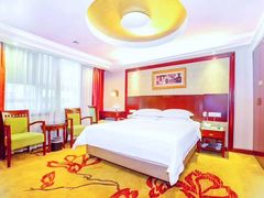 -维也纳酒店(罗湖口岸国贸东门店)