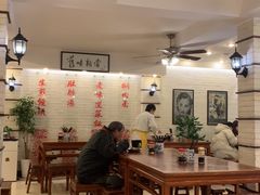 大堂-三两春肚肺汤(崂山路店)