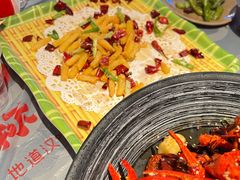 -肥肥虾庄·金牌油焖大虾(杨园滨江时代walk店)