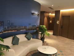 -丽辰酒店(深圳翻身地铁站店)