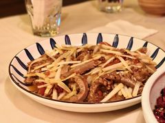 -龙门阵茶屋川菜馆(武康路店)