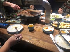 -明洞阿姨·韩式酱蟹烤肉·创意料理(三元桥店)