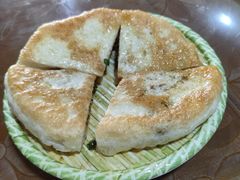 葱油饼-梁记肥肠粉(宽窄巷子店)