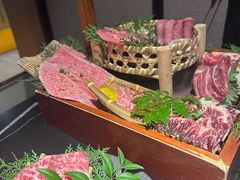 -山川小町·极番烧肉(新地假日广场店)
