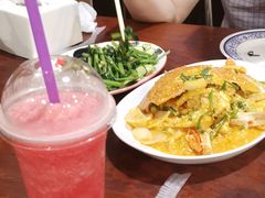 -Dang restaurant (patong phuket)
