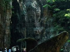 -龙潭大峡谷