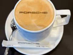 -上海浦东保时捷中心