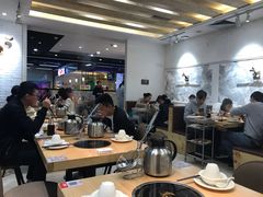 大堂-为什么牛潮汕牛肉火锅(万胜广场店)