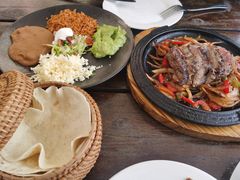 -Pistolera Mexican Cantina女枪手墨西哥餐厅(碧云路店)
