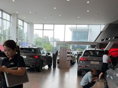 -上海永达奥诚奥迪4S店(申江路店)