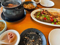 -莲餐厅·湖北菜·潜江小龙虾店(愚园路店)