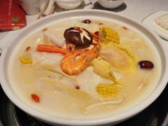 -三人行骨头王火锅(长寿店)