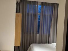 -布丁严选酒店(杭州武林西湖文化广场地铁站店)