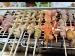 -哈尔滨小酒馆·鲜肉现穿自助烧烤(康新花园店)