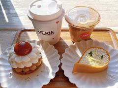 -VERIE BAKEHOUSE