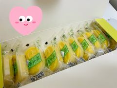牛奶绿豆冰糕-鲍师傅糕点(江苏路店)