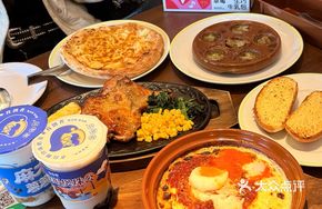 Water Poached Egg with Cheddar Meat Sauce and Aduoli Rice