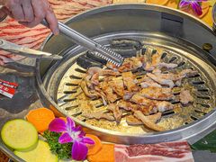 -哈哈碳都·牛肋条无限自助烤肉(台江万达店)