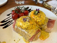 黑松露火腿班尼迪克蛋-UPPER KITCHEN(延安路店)