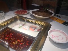 -洪焱重庆老火锅(万福花园店)