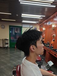 -米娜男士新国潮理发馆