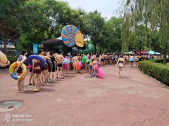 -欢乐水魔方水世界