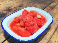 蜜蜂小番茄-钟师葱葱鲫鱼·江湖菜(梁家巷店)