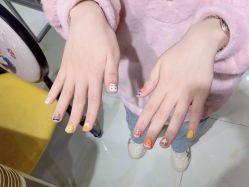 -艾珂·美甲美睫