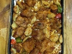 -老东镇啤酒屋海鲜加工·蒸汽海鲜·海鲜烧烤(台东店)