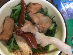 -东巴谷野生菌火锅餐厅