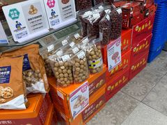 -联华超市(新闸路店)