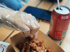 -卡皮巴拉炸卤店