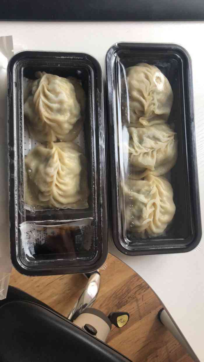 靠墙吃·海鲜大馅蒸饺(国贸店)-"外卖包装颜值最高的一家,哈哈,好看!