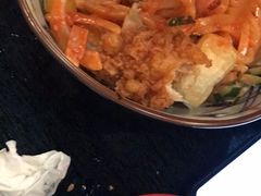 -BHC炸鸡(明洞总店)