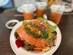 -Chom Cafe and Restaurant