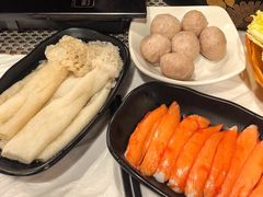 -鲜入围煮花胶鸡海鲜火锅