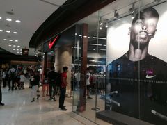 -东荟城名店仓
