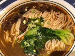 -霸蛮湖南菜·牛肉粉(荣京西街店)