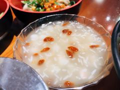 -爆炸头阿姨小四川正宗川味小吃(无任何分店)